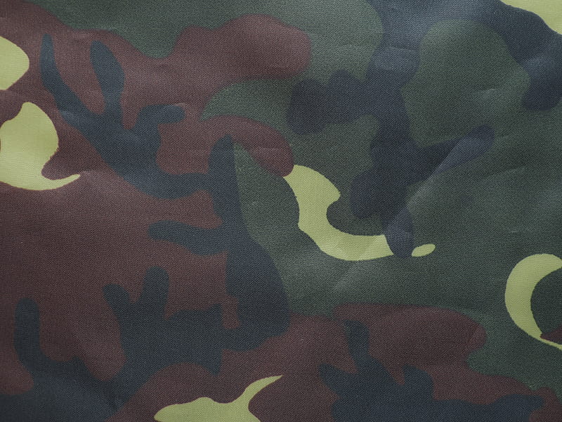 Tissu en taffetas imprimé camouflage 100% polyester avec revêtement PA pour tente
