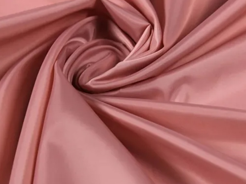 Tissu en taffetas teint uni 300t pour vestes
