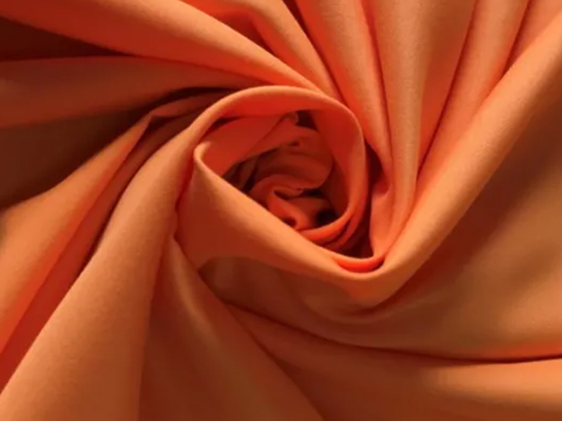 100 % polyester teint en sergé de tissu de peau de pêche/tissu en microfibre