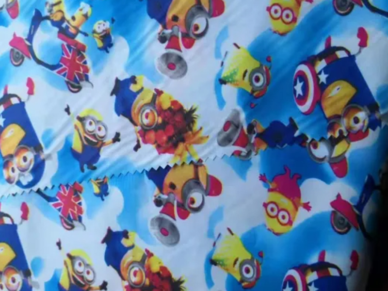 Tissu en taffetas imprimé avec revêtement en PVC 100 % polyester pour imperméable/sacs.