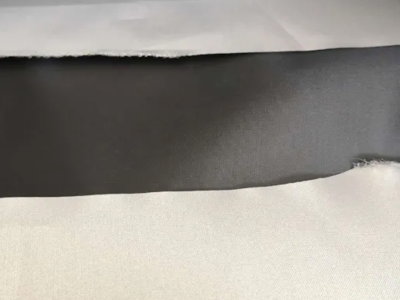 Tissu en taffetas de polyester 210t avec revêtement argenté