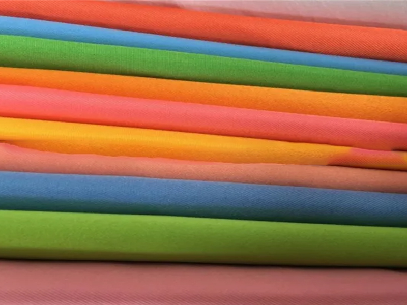 Tissu 100% polyester teint uni en peau de pêche/tissu en microfibre