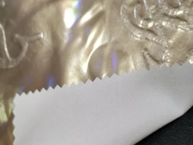 Tissu de veste en duvet de polyester imperméable à l'épreuve du bas de bonne qualité 4 couches